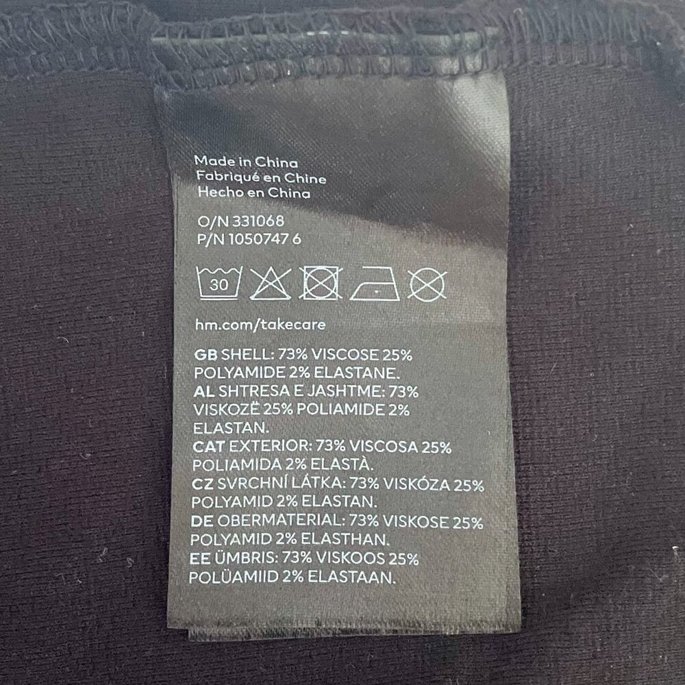 H&M Divide Mini Skirt - Picture 7 of 7